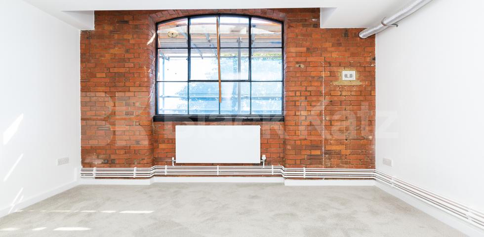 			VIRTUAL TOUR AVAILABLE!, 2 Bedroom, 1 bath, 1 reception Apartment			 DOVE ROAD , CANONBURY-ISLINGTON